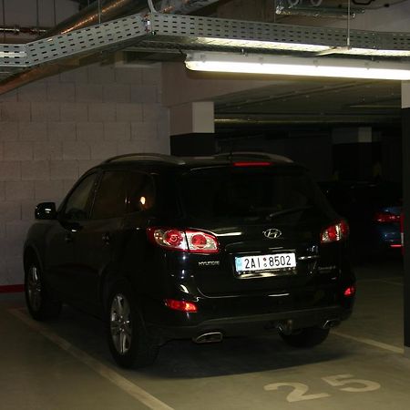 Karlin Apartment Prague Ngoại thất bức ảnh