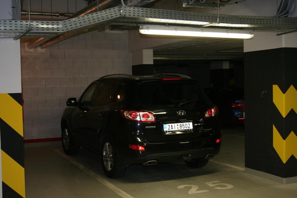 Karlin Apartment Prague Ngoại thất bức ảnh